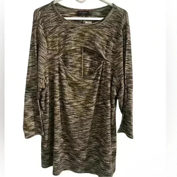 Lane Bryant NWT Front Cut Out Top
Size 26/28 - Picture 1 of 9